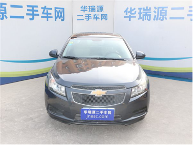 科鲁兹  闪烁疾驰  用尾灯为对手照亮前路