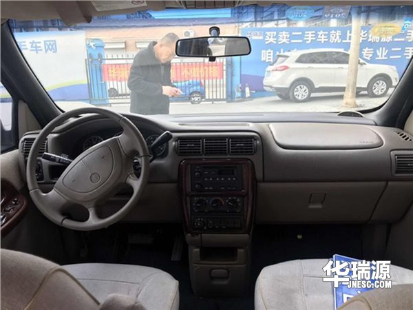 别克GL8 自动豪华型，动力强劲，空间舒适