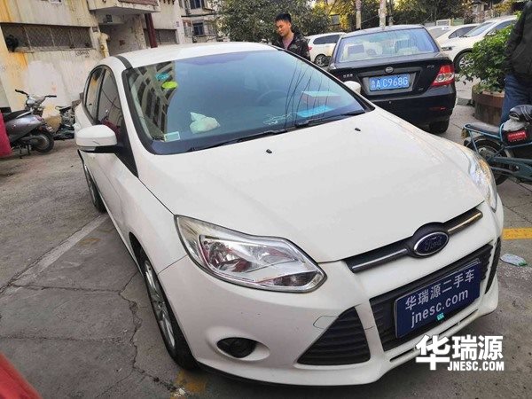“小钢炮”福特福克斯，性能不输新车，仅售9万