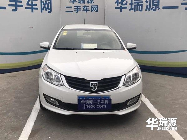紧凑车型宝骏610，空间舒适储物空间超大