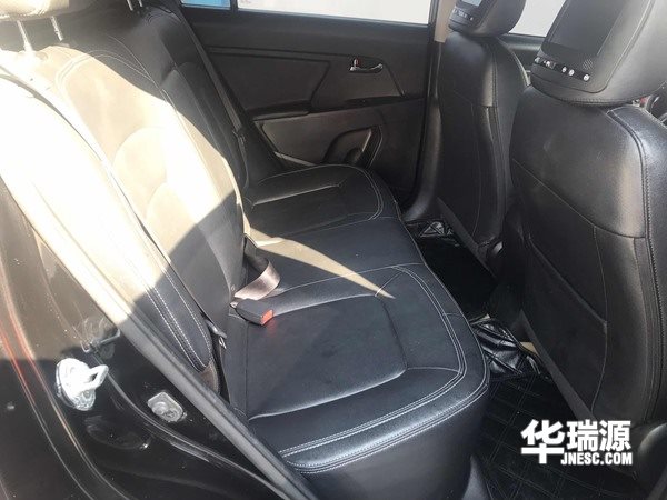 智跑SUV，整车肌肉感十足，舒适又安全