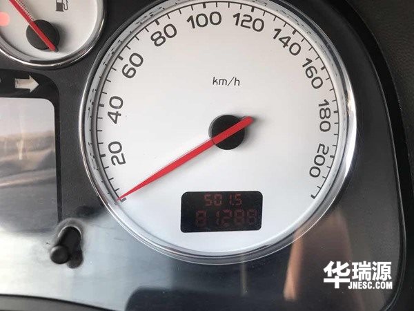东风标致307，三厢，内饰干干净净，表显真实