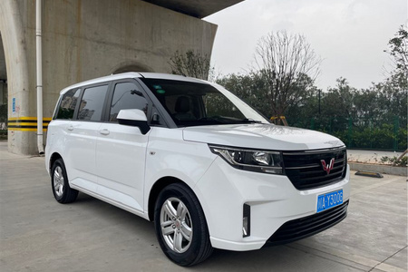 广元二手五菱宏光PLUS 2020款 1.5L 手动 标准型 7座
