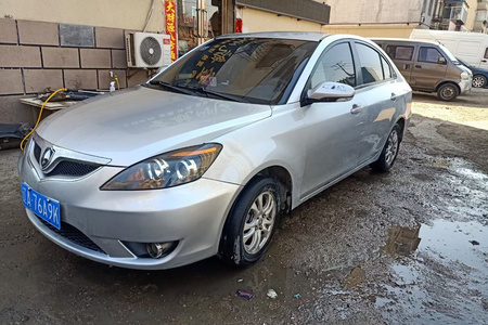 辽阳二手长安悦翔 2009款 三厢 1.5MT 豪华型